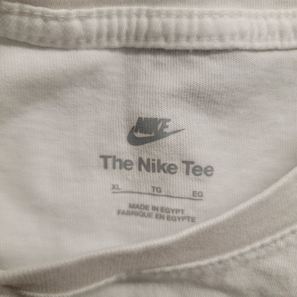 Nike Tee Kids Size XL AR5249-100 "Just Do It" Black White W/ Red Swoosh Womens - Picture 2 of 10